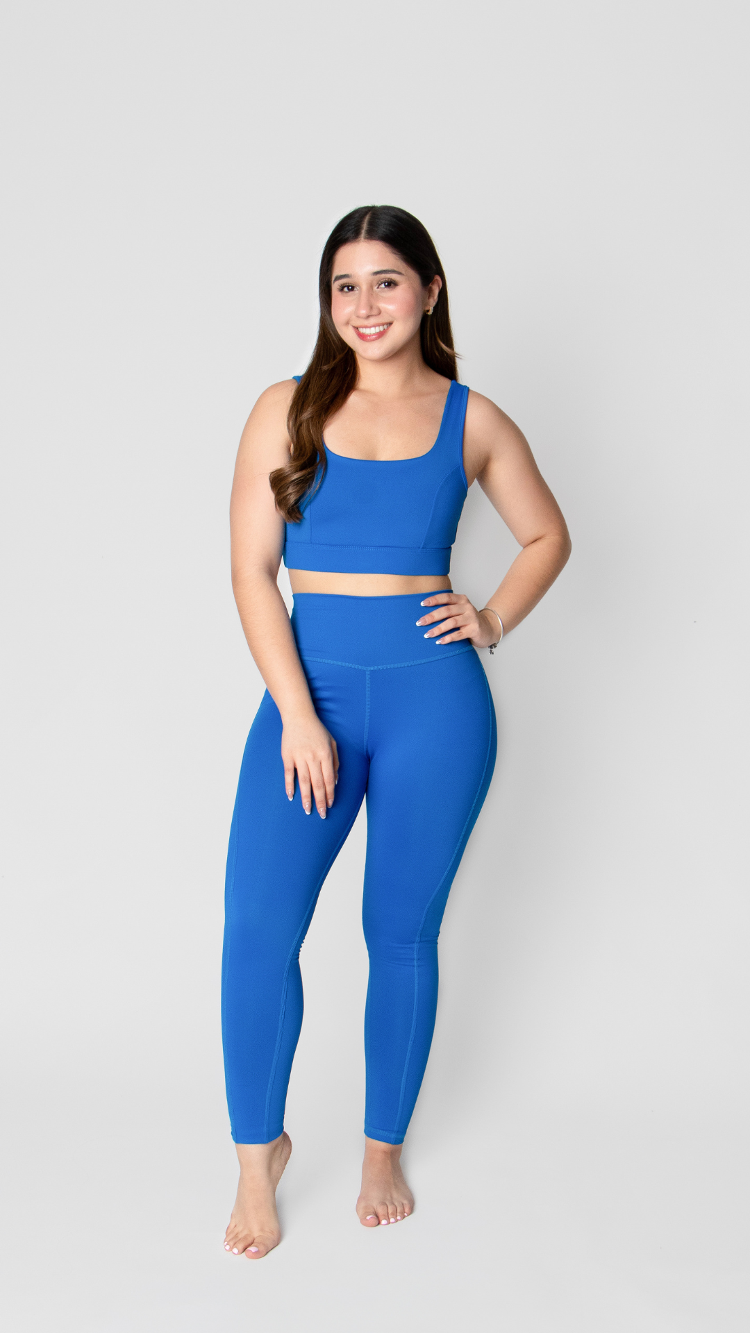 Legging básico con corte en pierna