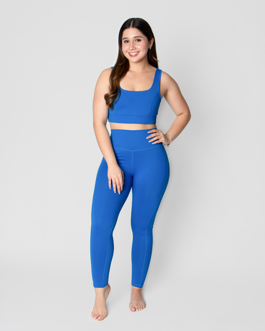 Legging básico con corte en pierna
